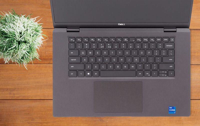 Dell Latitude 7520 (2021)