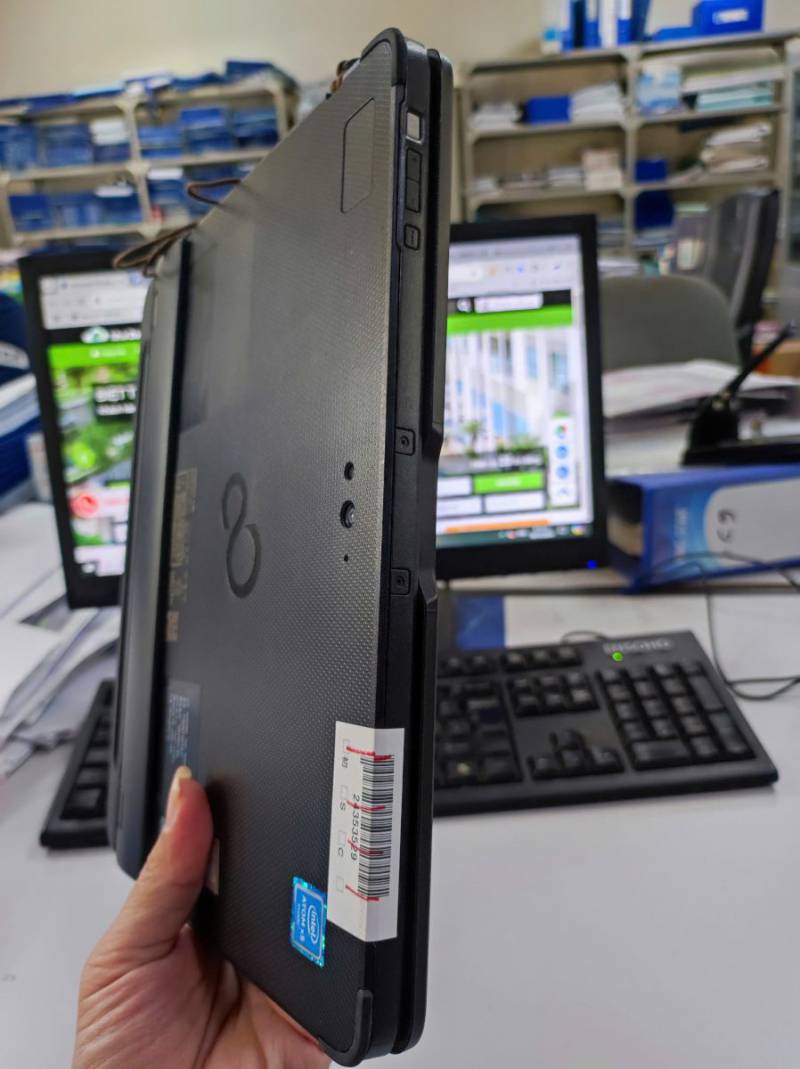 Fujitsu Arrows Tab Q508